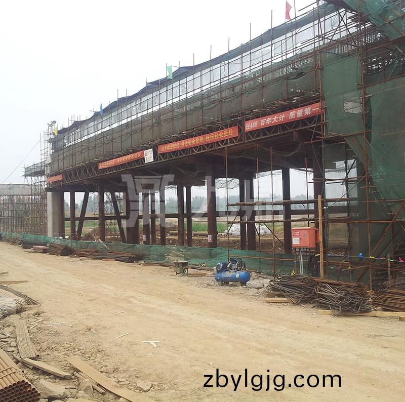 現(xiàn)澆樑鋼(gang)支撐(cheng)